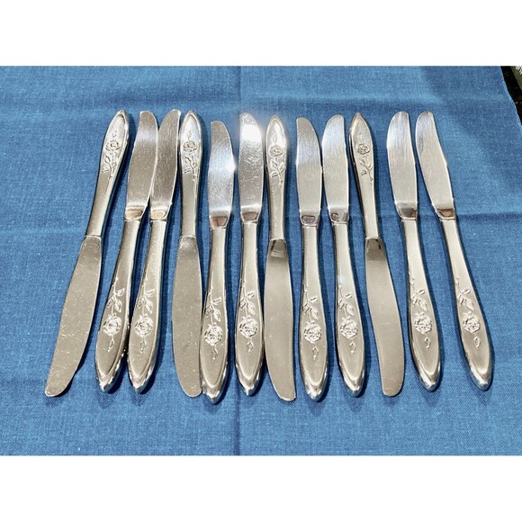 65 Piece Set Oneida Stainless 5-Pc Place Settings for 12 My Rose Pattern - Picture 13 of 16